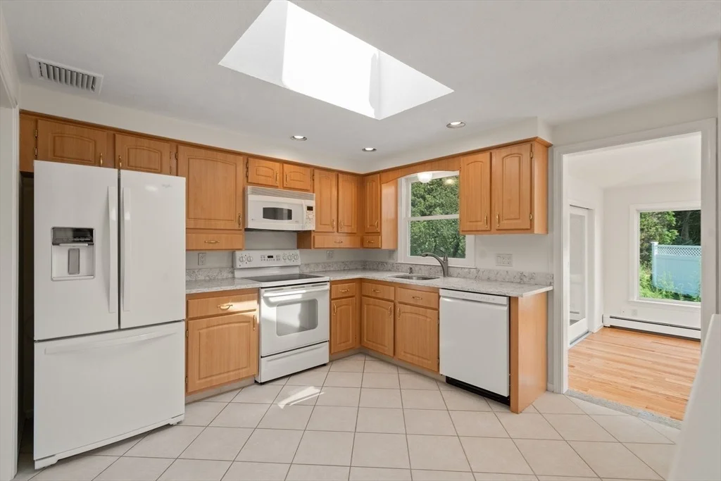 Photo of 31 Phillips Cir