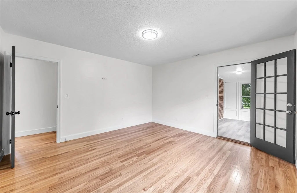 Photo of 115 Saint James Ave