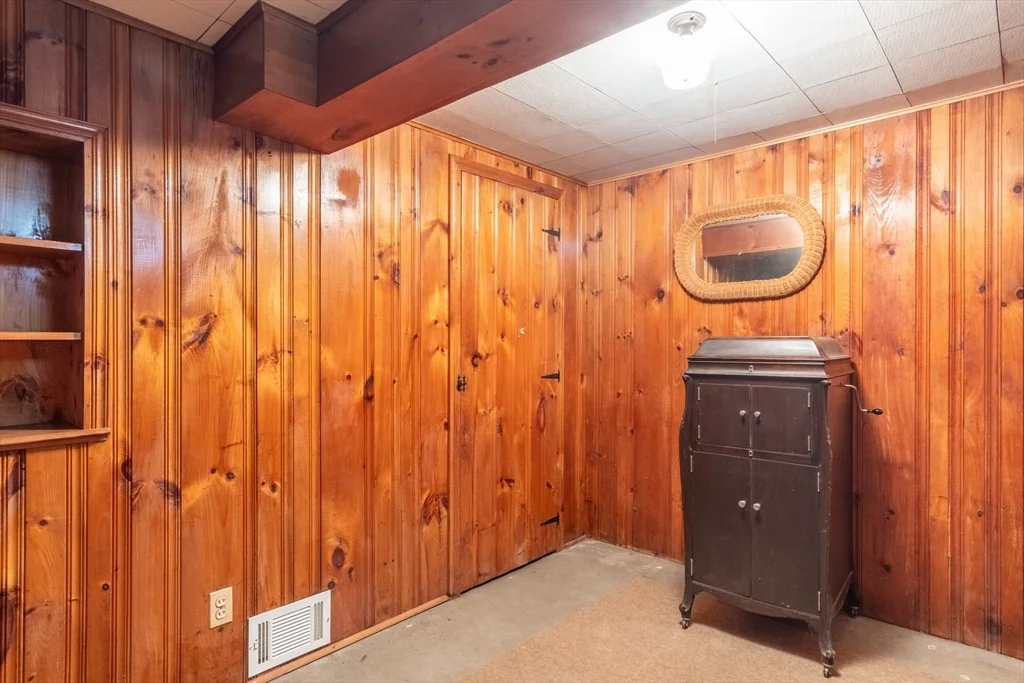 Photo of 21 Meadowlark Ln