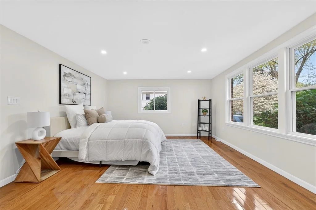 Photo of 6 Sunset Dr