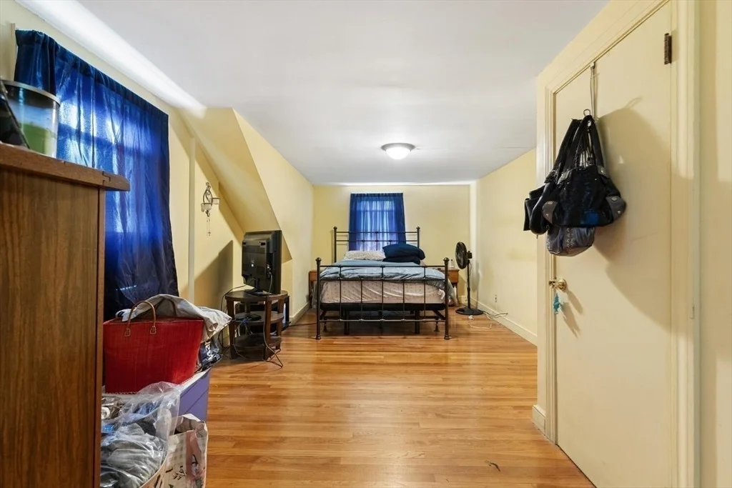 Photo of 152 Springvale Ave