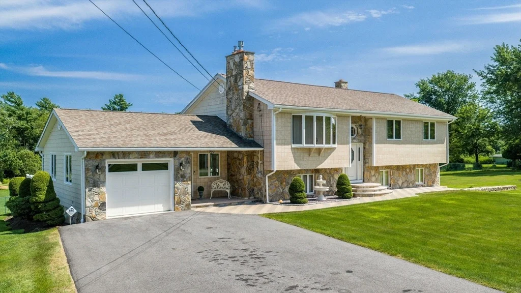 Photo of 38 Cushing Ln