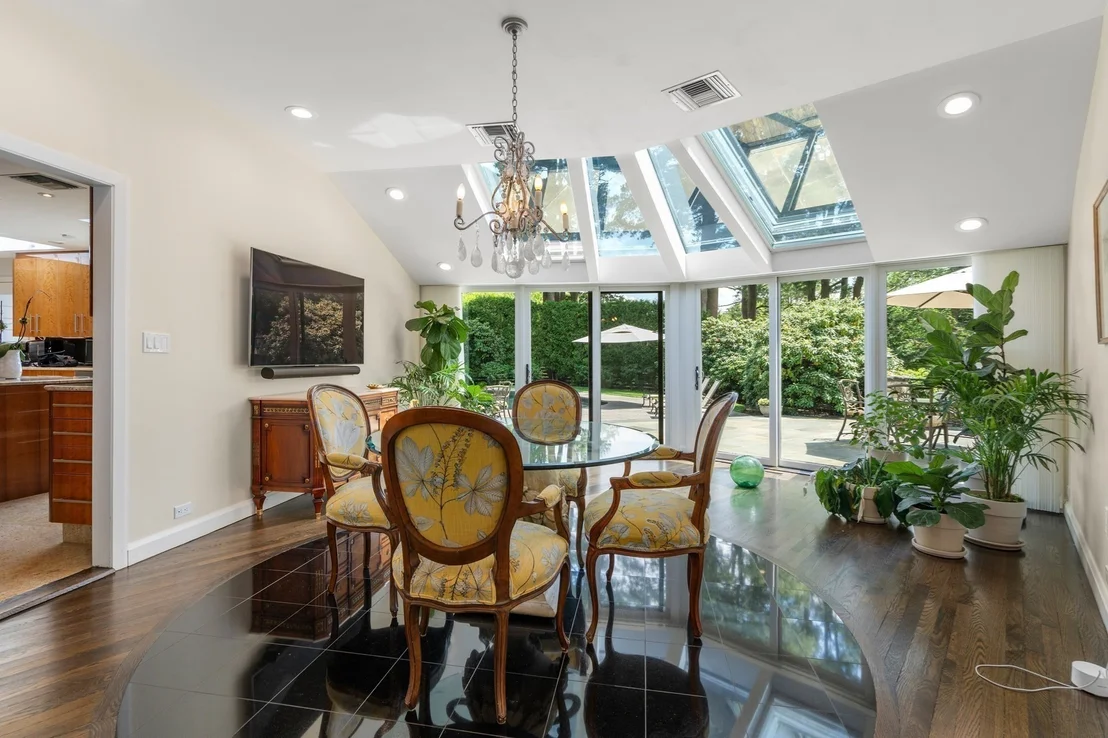 Photo of 9 Singletree Rd