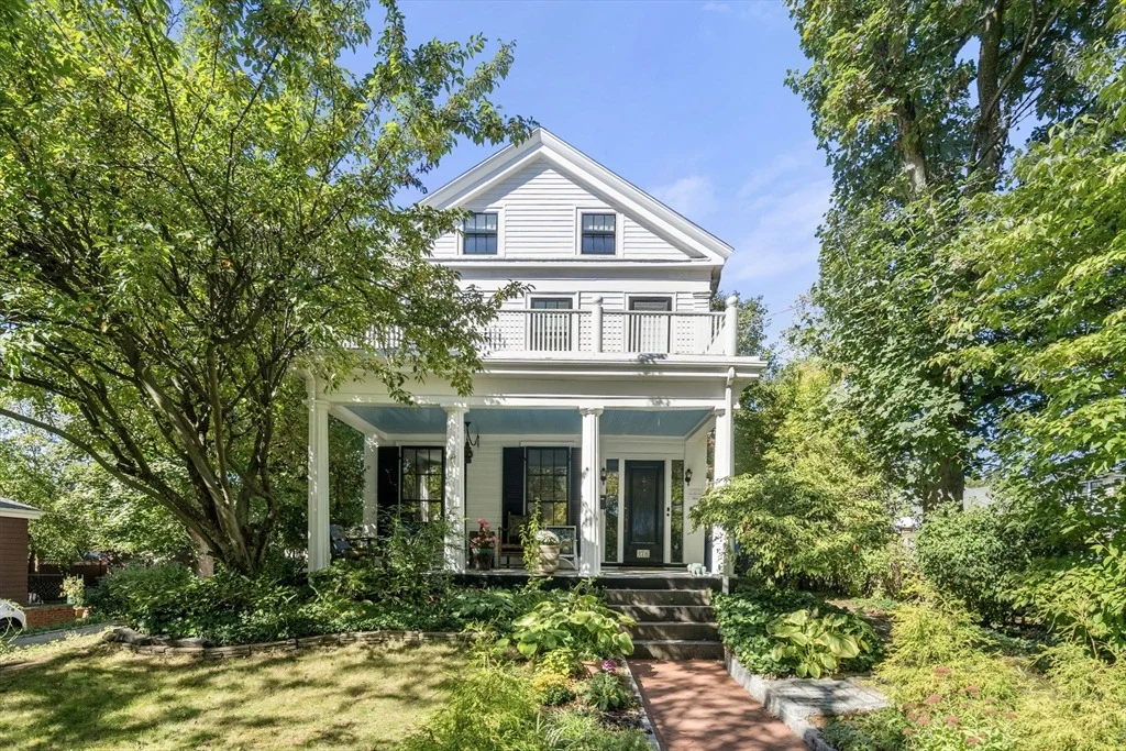 Photo of 178 Central Street