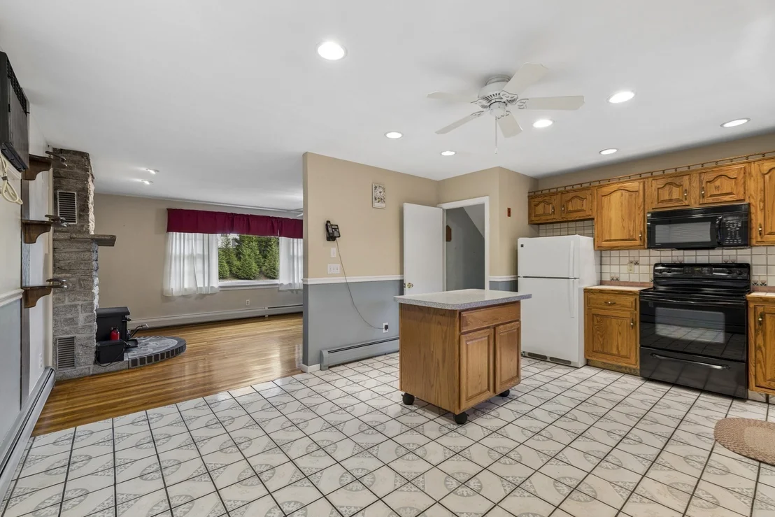 Photo of 30 Lee Rd