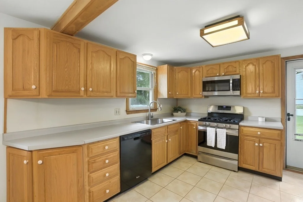 Photo of 12 Wellington Dr