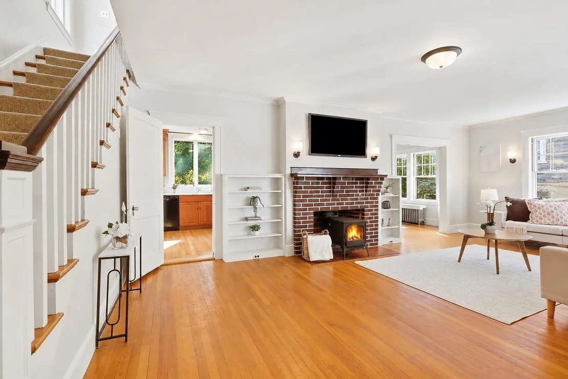 Photo of 23 Stone Ave.
