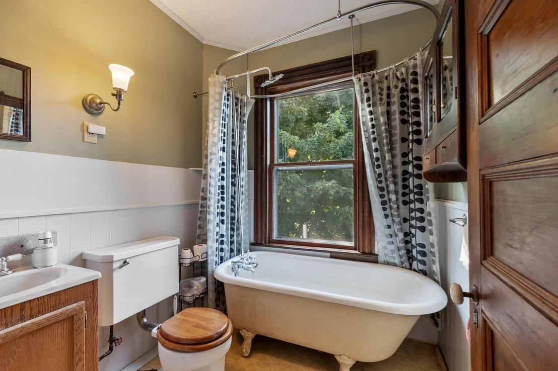 Photo of 26 Walnut Pl