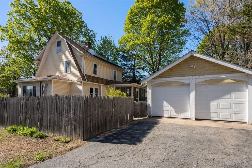 Photo of 217 Ellsworth Ave
