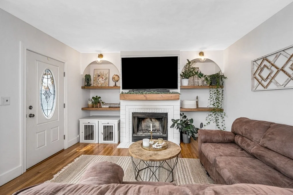 Photo of 71 Pond St
