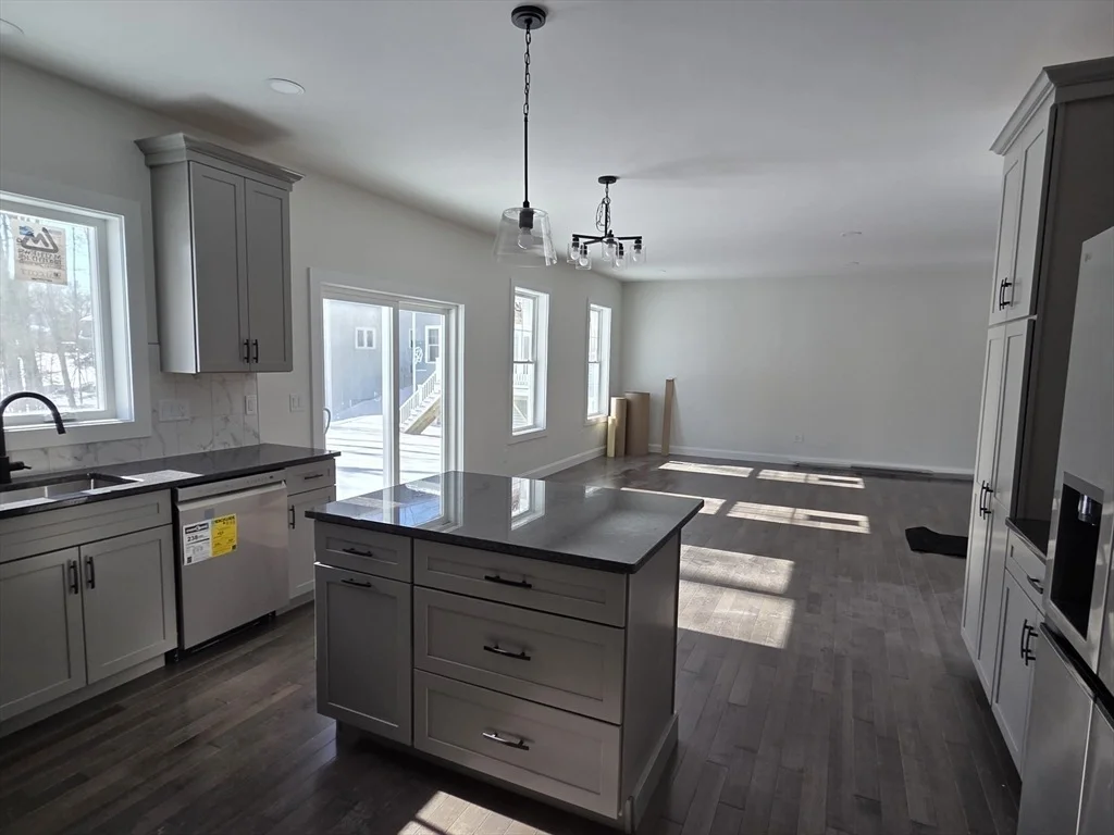 Photo of 91 Chicopee Row