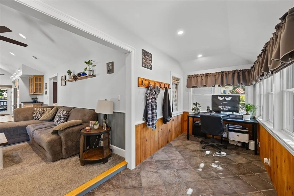 Photo of 55 Winthrop Ave