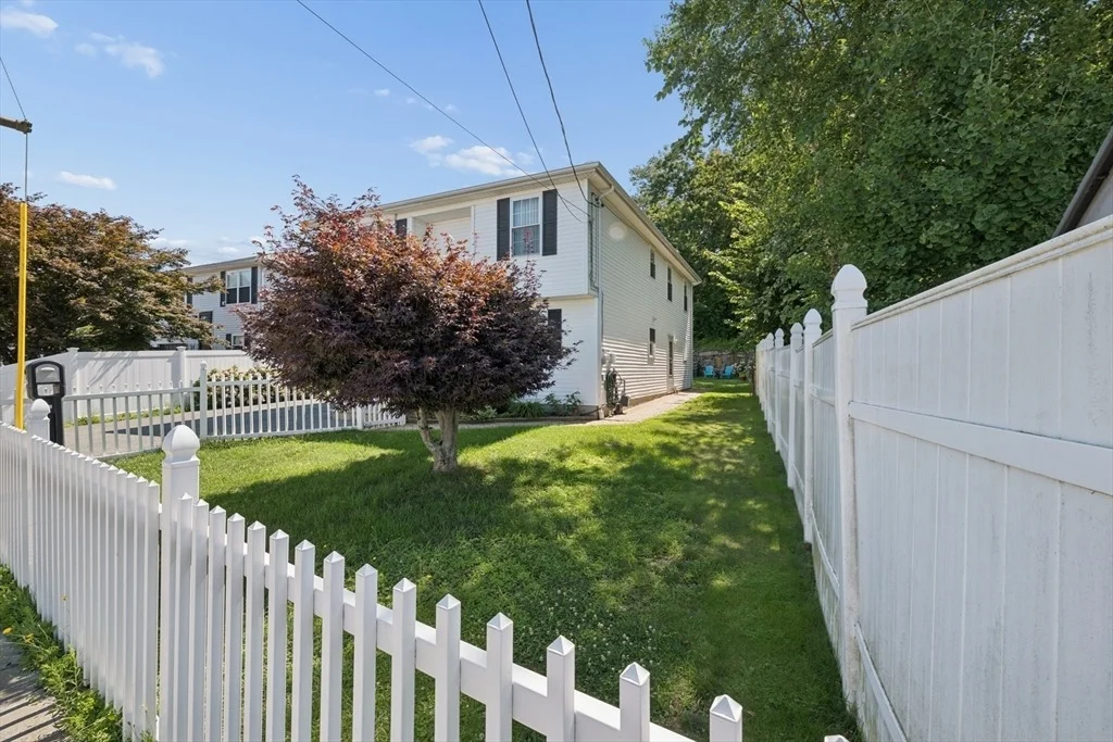 Photo of 1200 Bay St