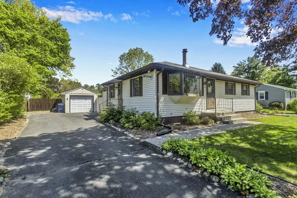 Photo of 23 Beyer Dr