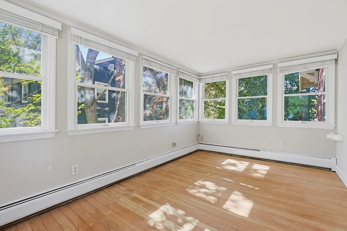 Photo of 76 Brantwood Rd