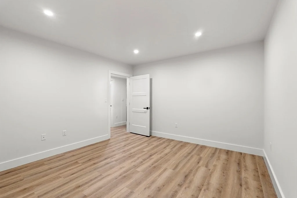 Photo of 4 Fitzpatrick Ln