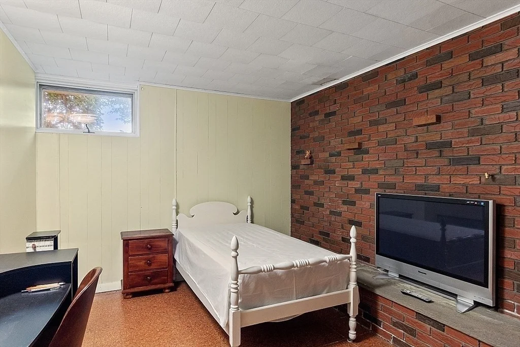 Photo of 154 Summer St