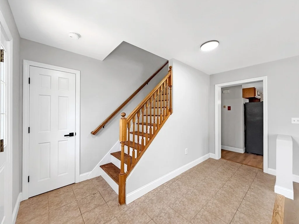 Photo of 2237 Main St