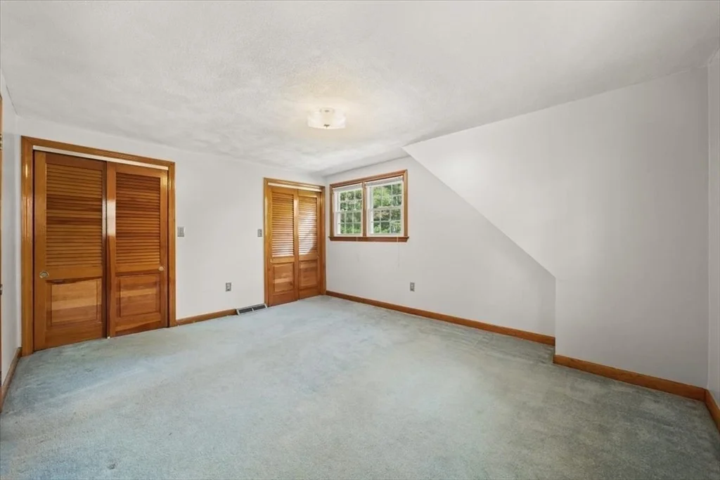Photo of 7 Glen Echo Blvd