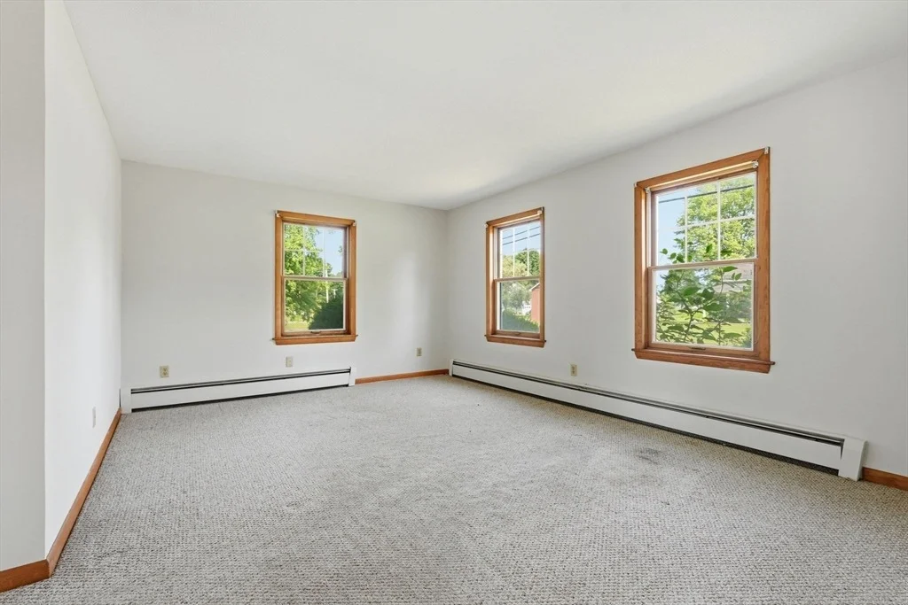 Photo of 71 Chestnut St