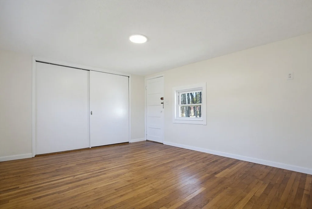 Photo of 142 Whiting St