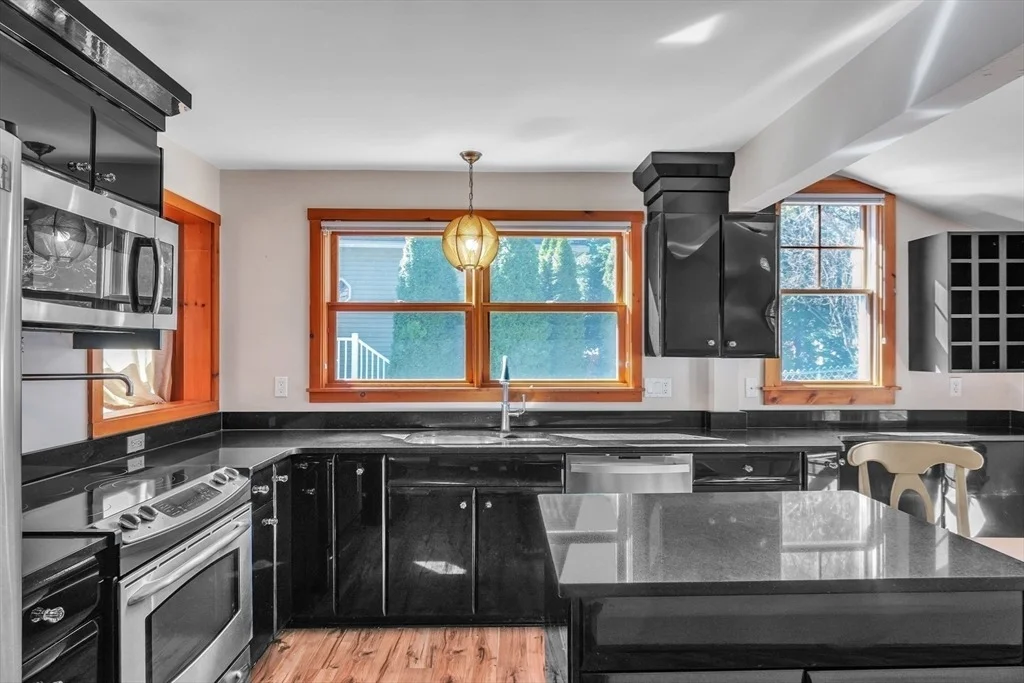 Photo of 210 Barton Rd