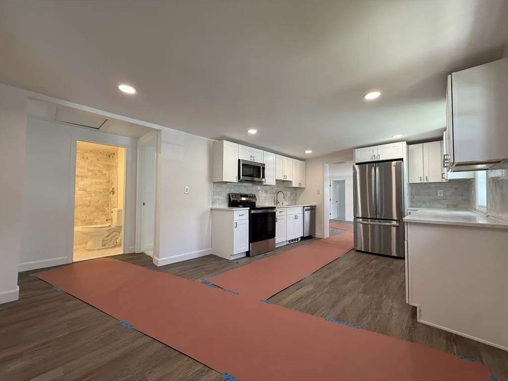 Photo of 43 Buttonwood Road