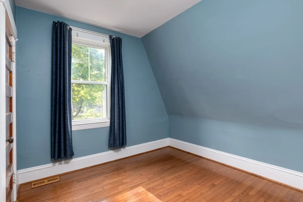 Photo of 28 Holt Road