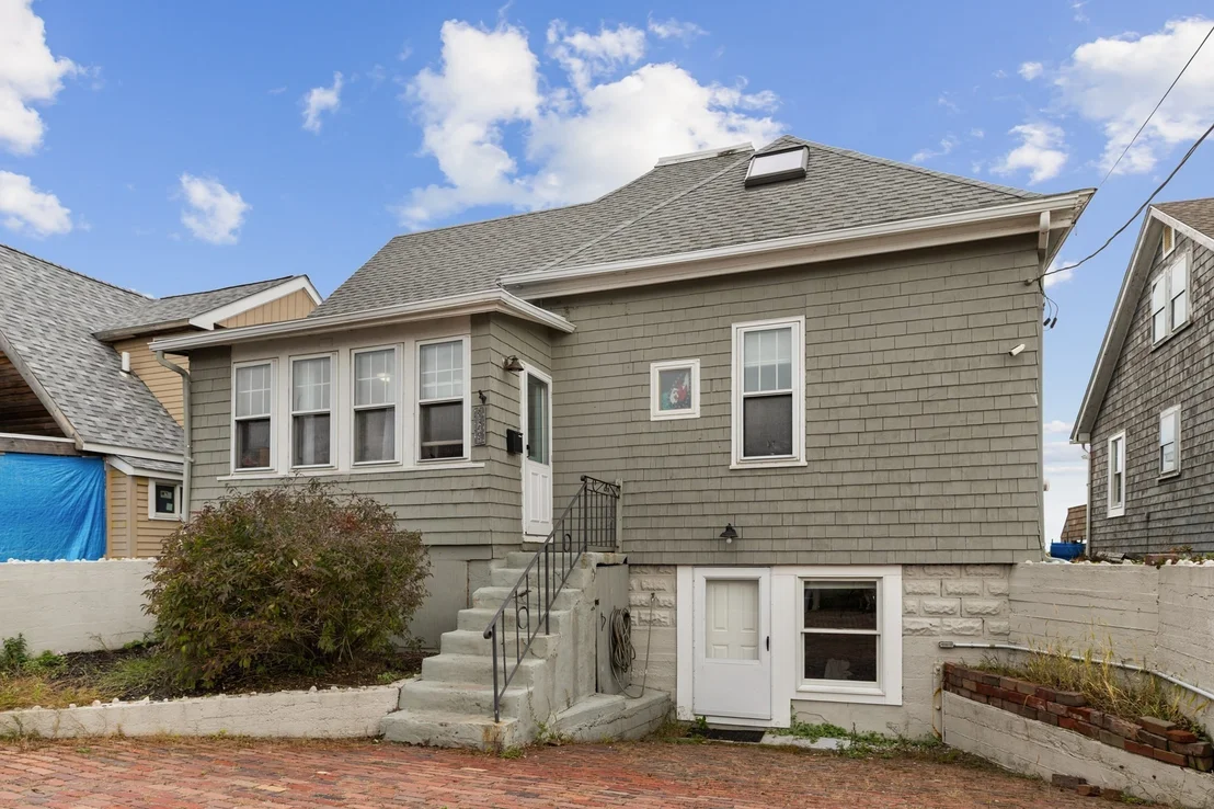 Photo of 129 Strandway