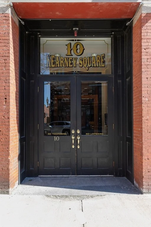 Photo of Unit 404 at 10 Kearney Sq
