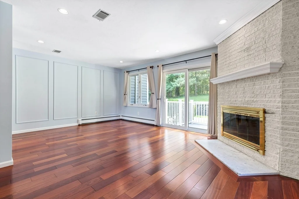 Photo of Unit 5D at 84 Walpole St