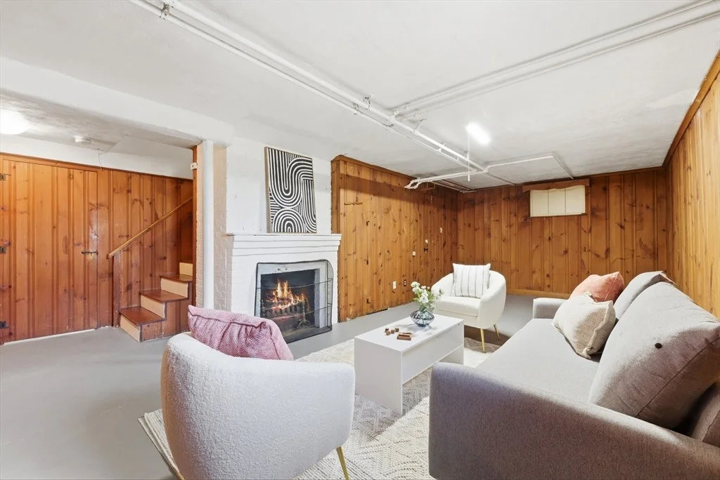 Photo of 31 Fuller Rd