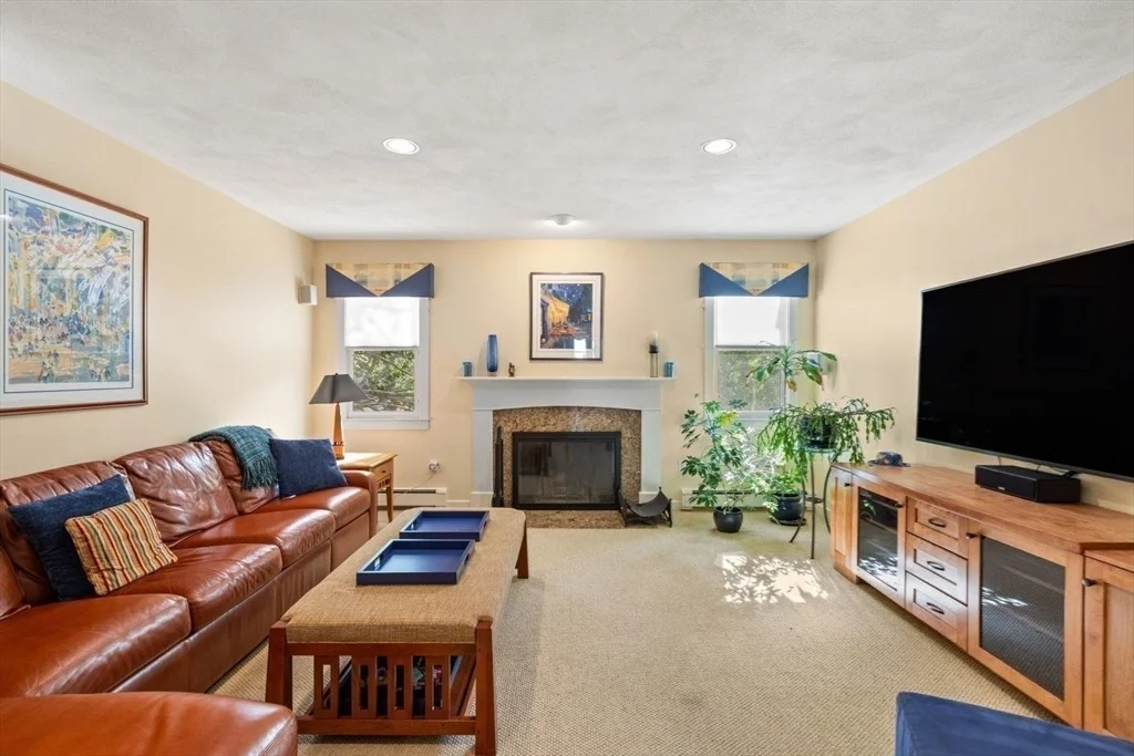 Photo of 77 Hillcrest Rd