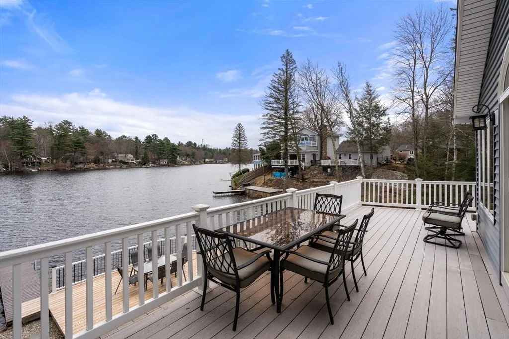 Photo of 33 Pine Tree Dr