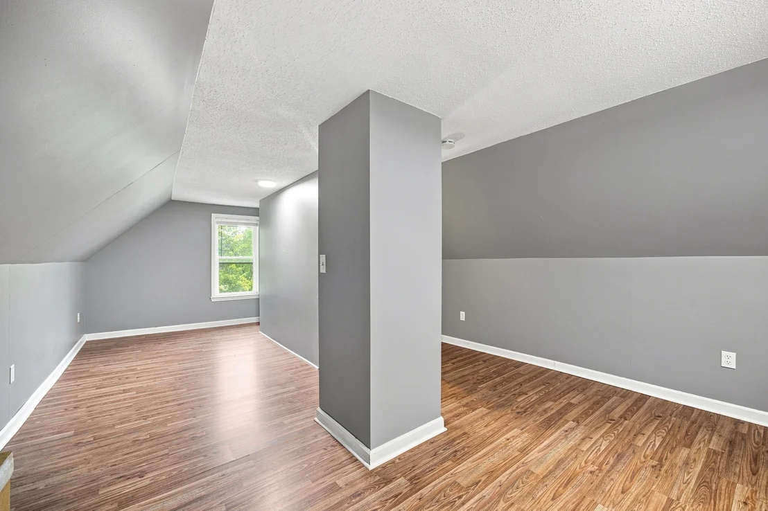 Photo of 96 Granby Rd