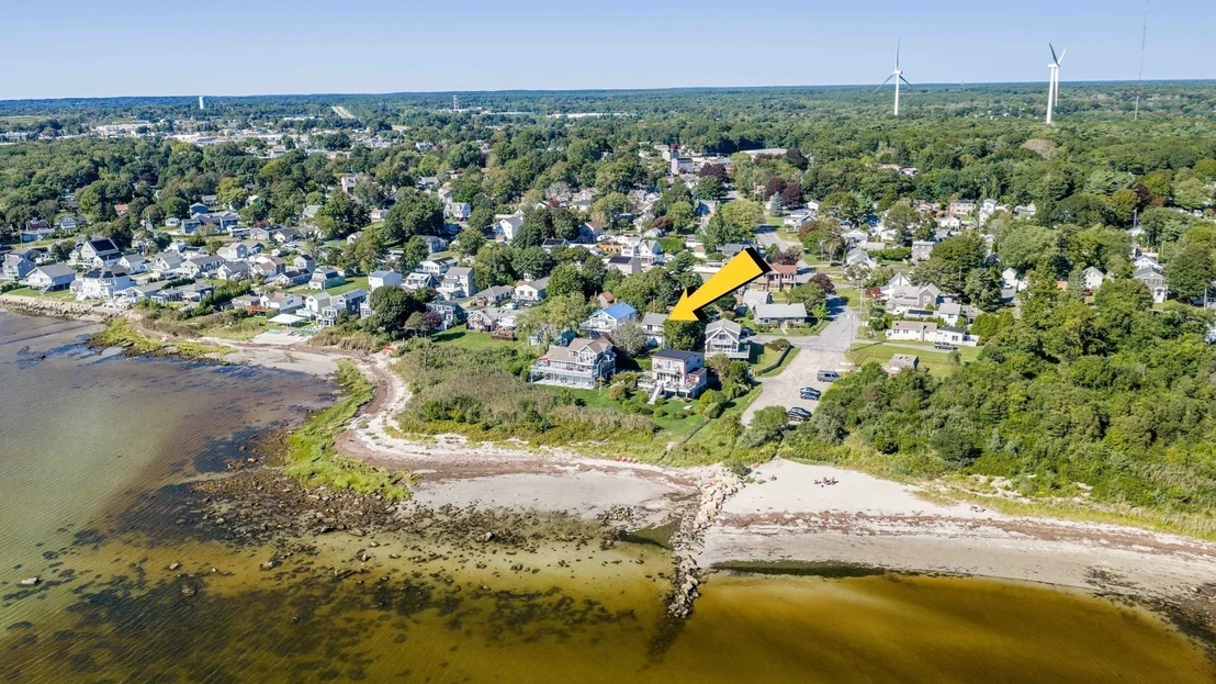 Photo of 7 Bayview Ave
