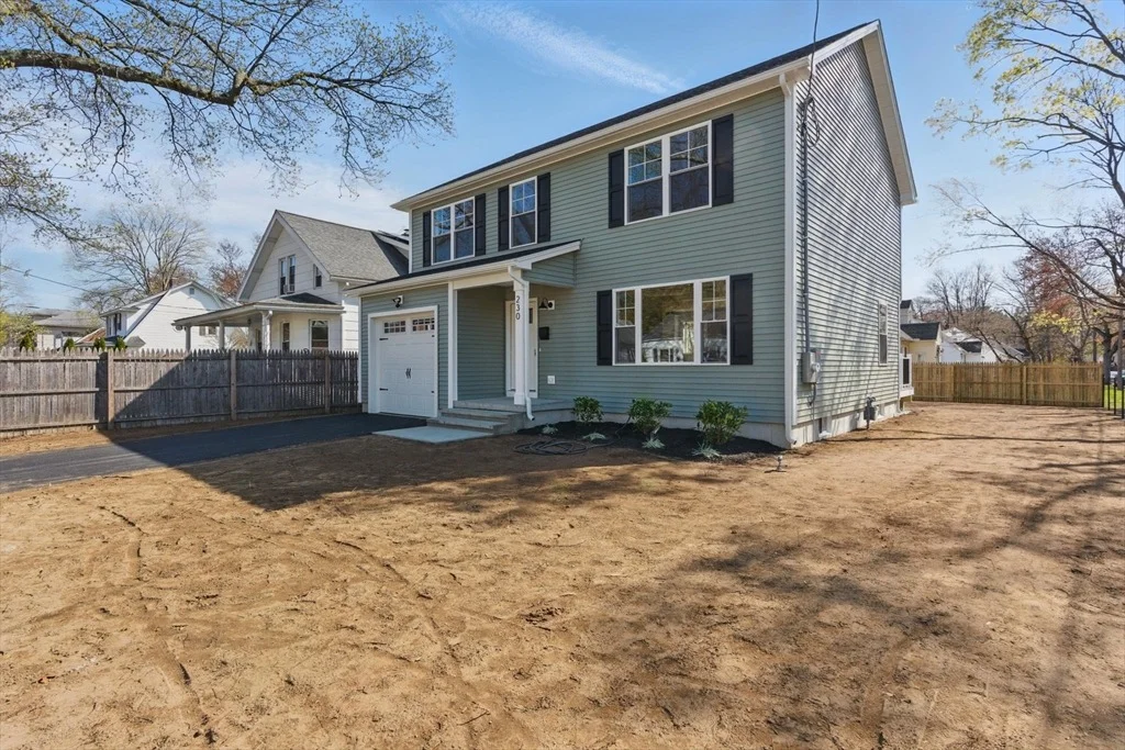 Photo of 230 Connecticut Ave