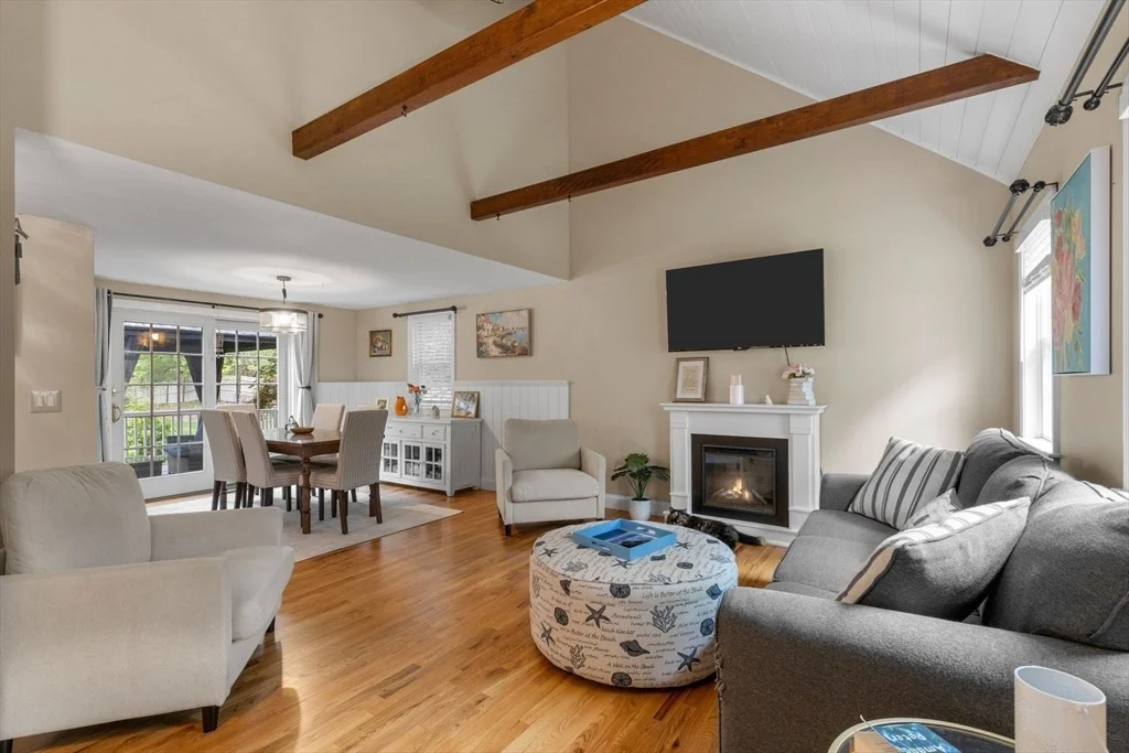 Photo of 195 Knotty Pine Ln