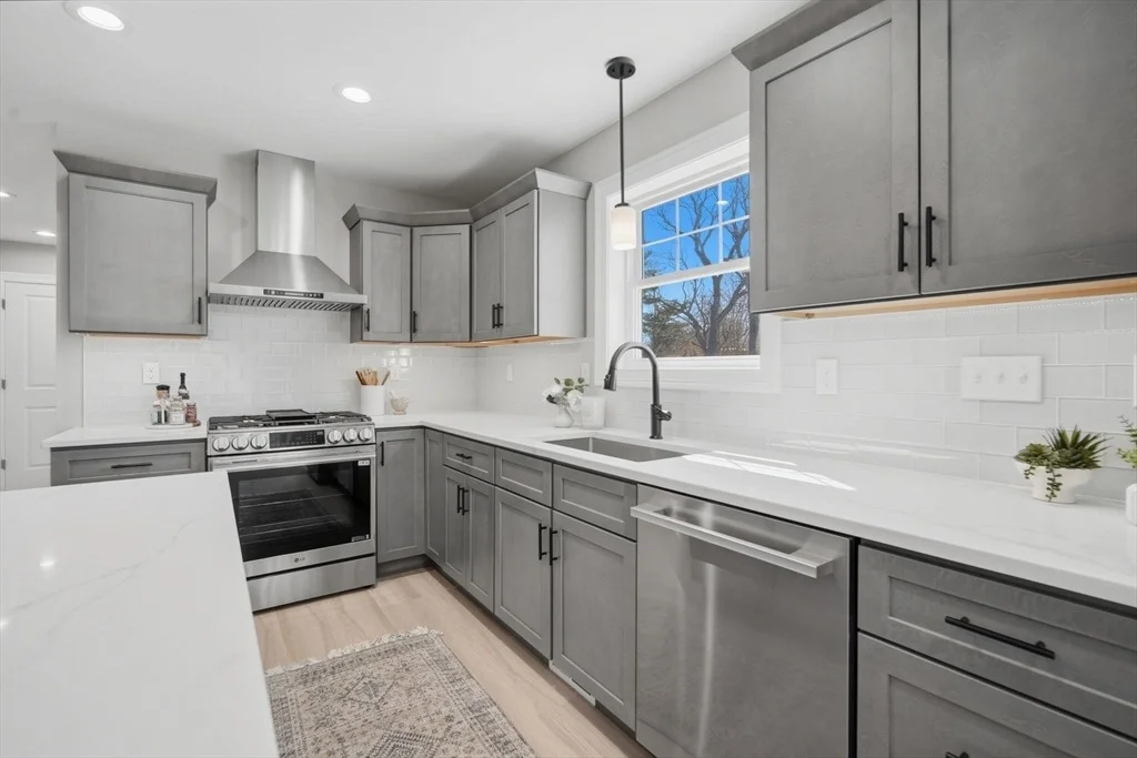 Photo of 212 Montgomery Rd