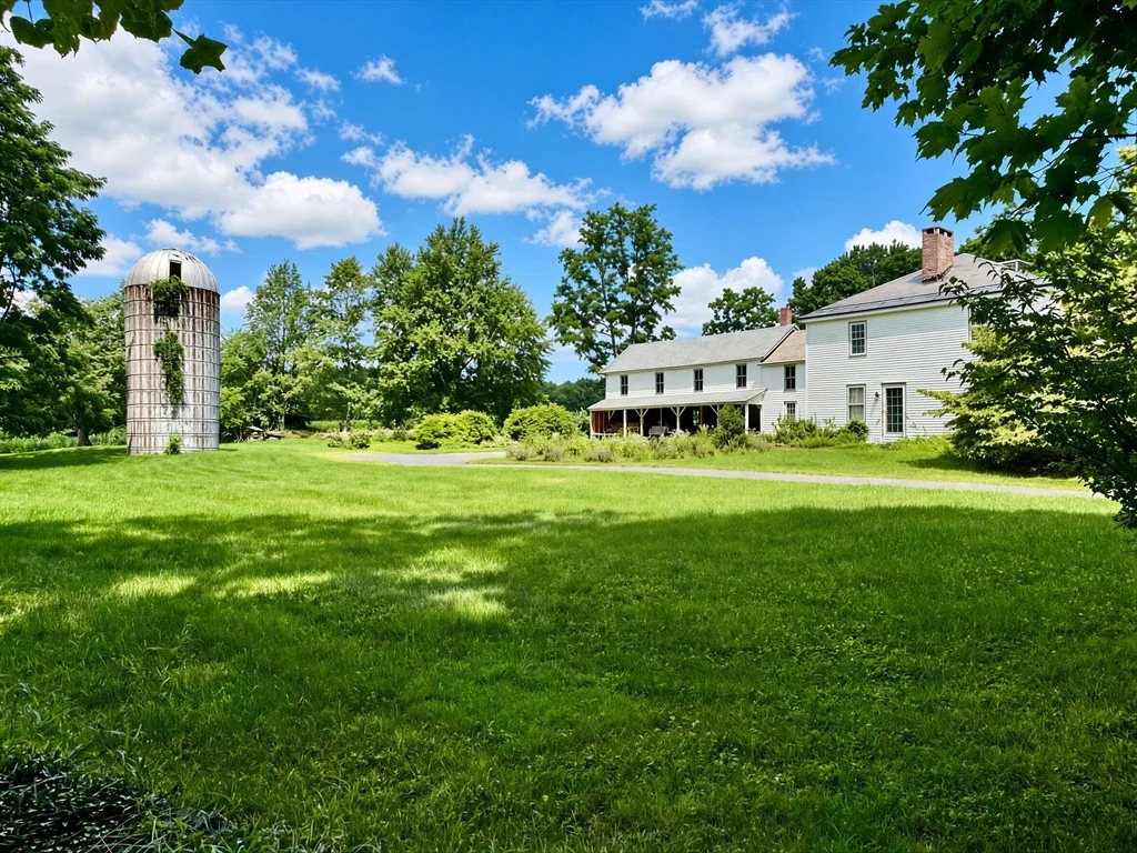 Photo of 238 Briar Hill Rd