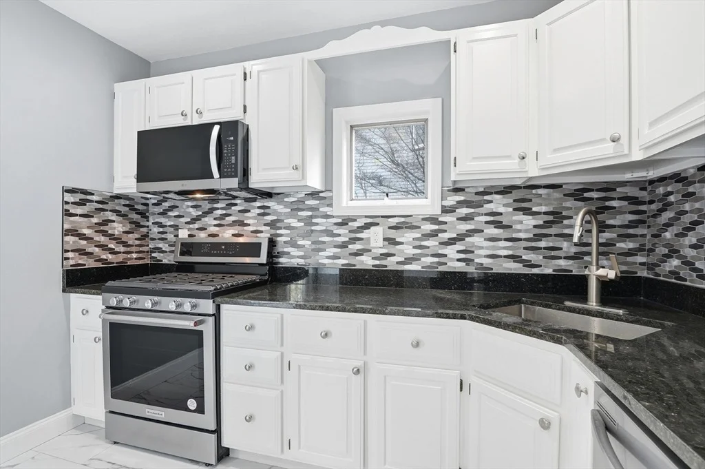 Photo of 323 Burncoat Street