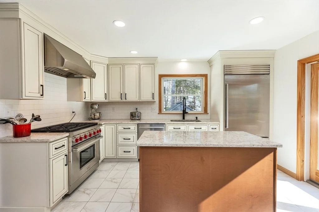 Photo of 44 Lakeview Drive