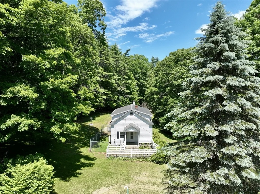 Photo of 223 Main Rd