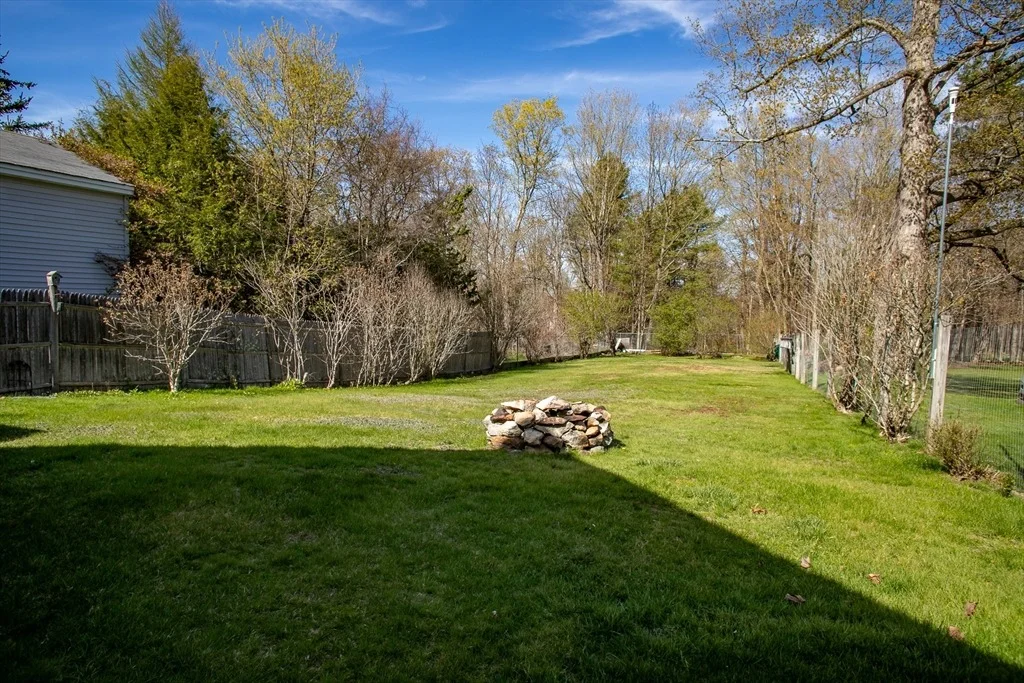 Photo of 20 Cottage Ln