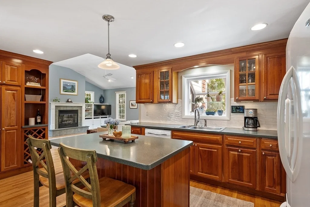 Photo of 27 Mill Ln