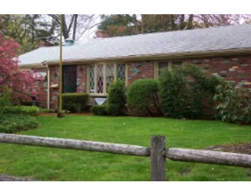 Photo of 33 Simpson Dr