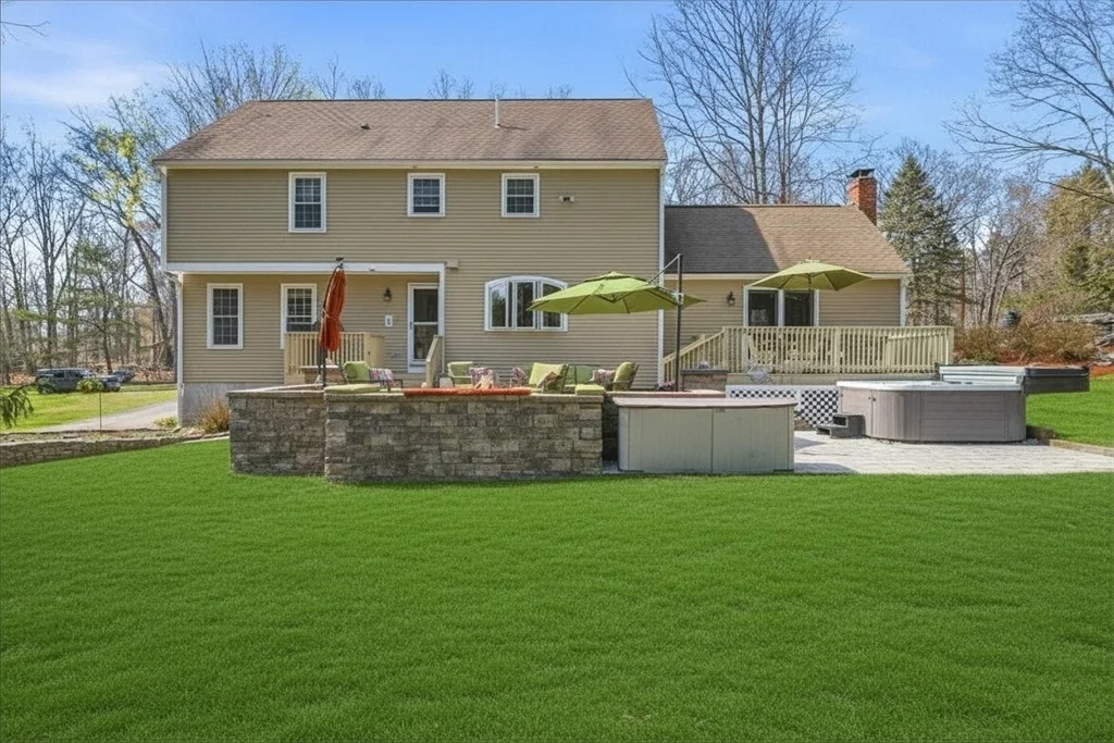 Photo of 7 Bogastow Circle