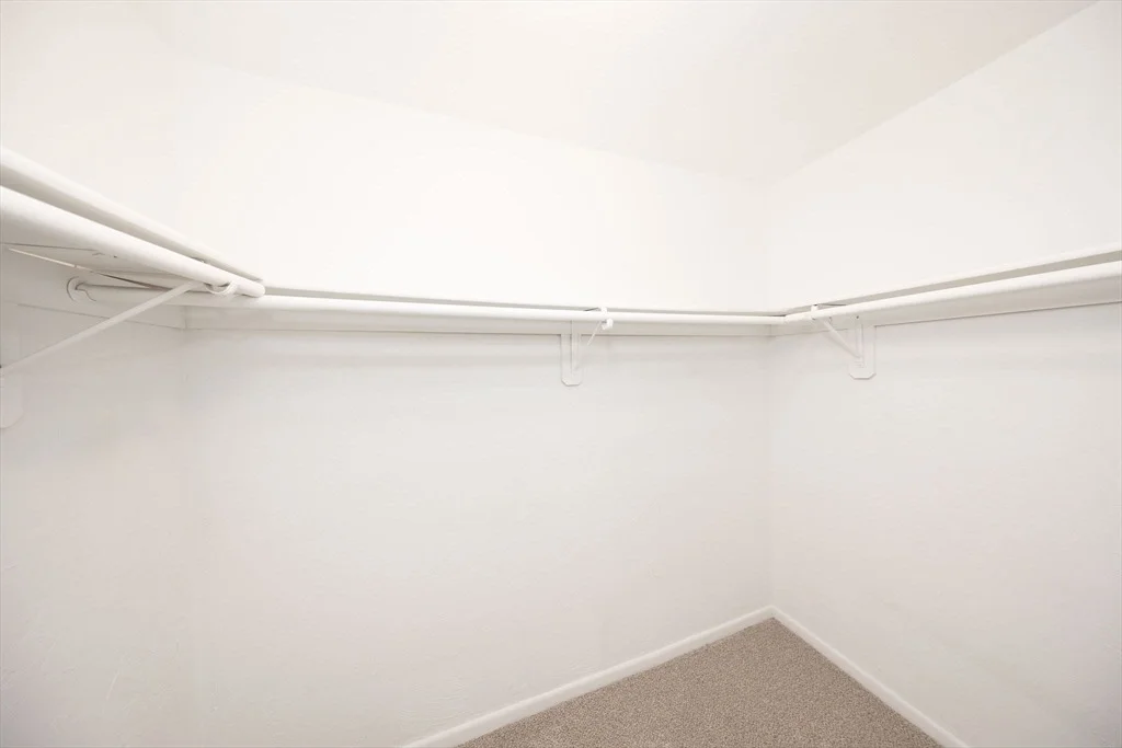 Photo of Unit 1201 at 31 Blithewood Ave