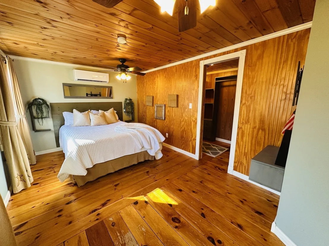 Photo of 44 Comins Pond Rd
