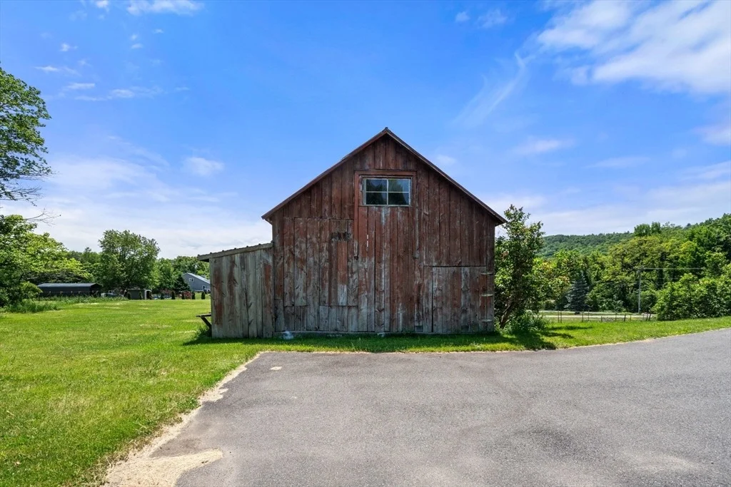 Photo of 287 Williamsburg